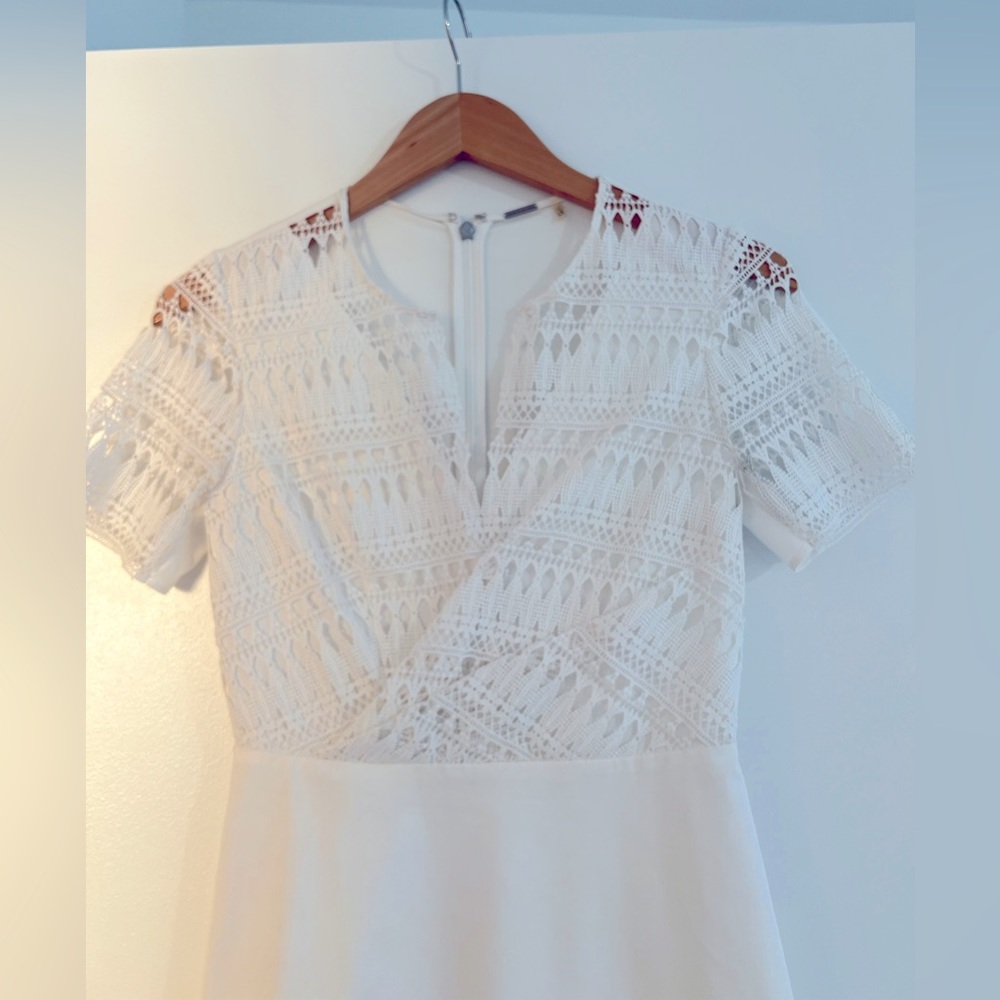Beautiful Elie Tahari dress